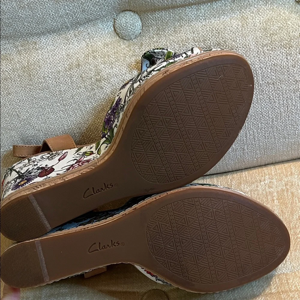 Clark’s Artistan Platform Wedge Sandals with Ankle Strap - Brown & - Picture 4 of 6